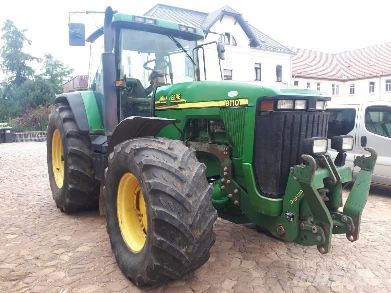 John Deere 8110 Traktorit