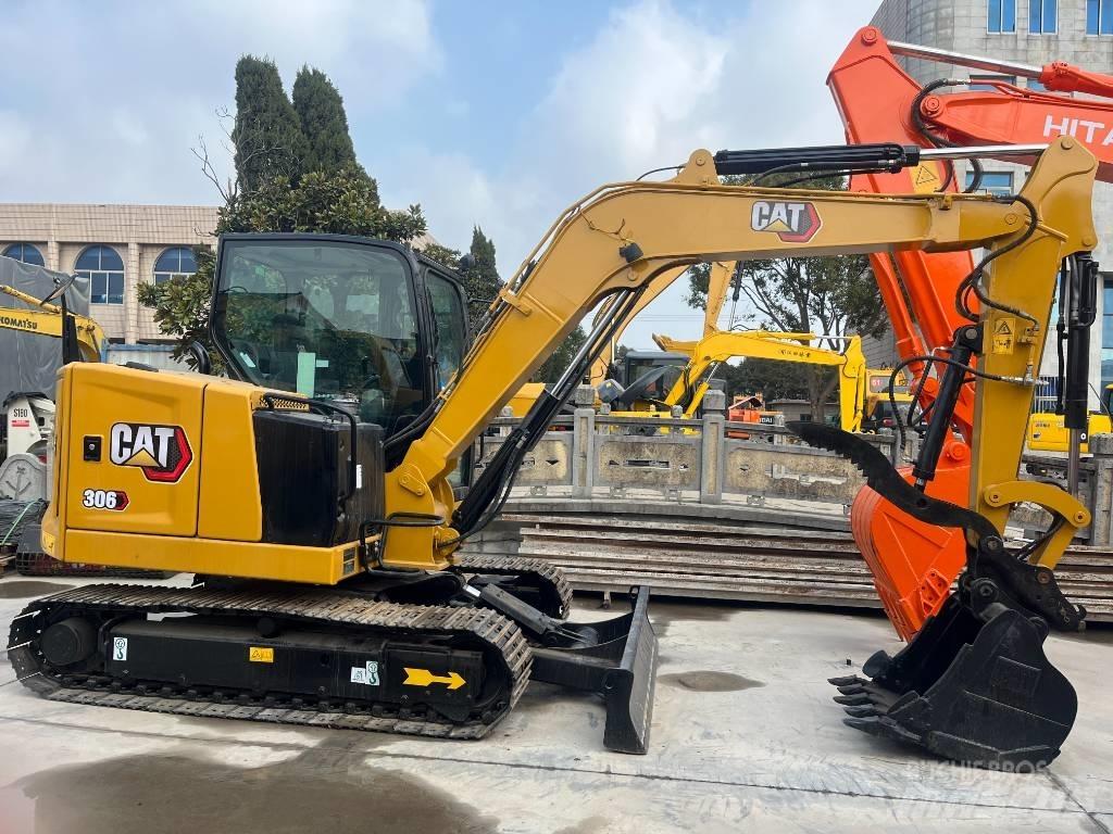 CAT 306 Minikaivukoneet < 7t
