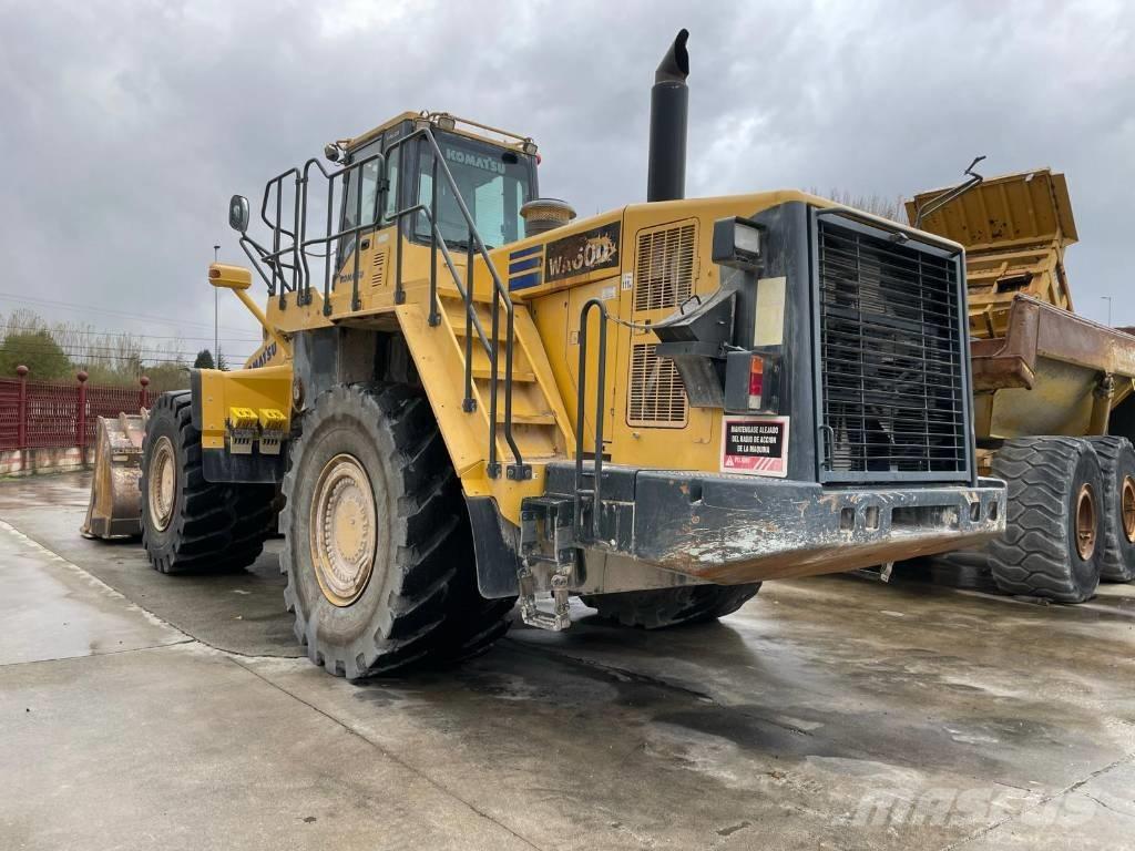 Komatsu WA 600-6 Pyöräkuormaajat