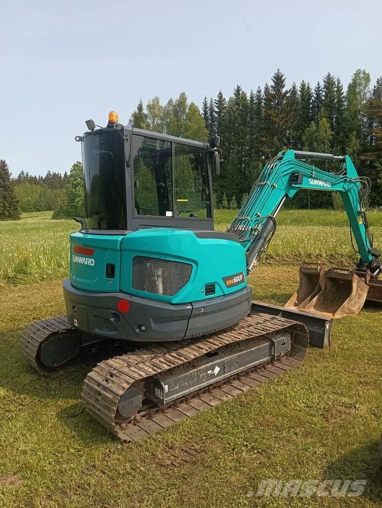 Sunward SWE60UF Midikaivukoneet 7t - 12t