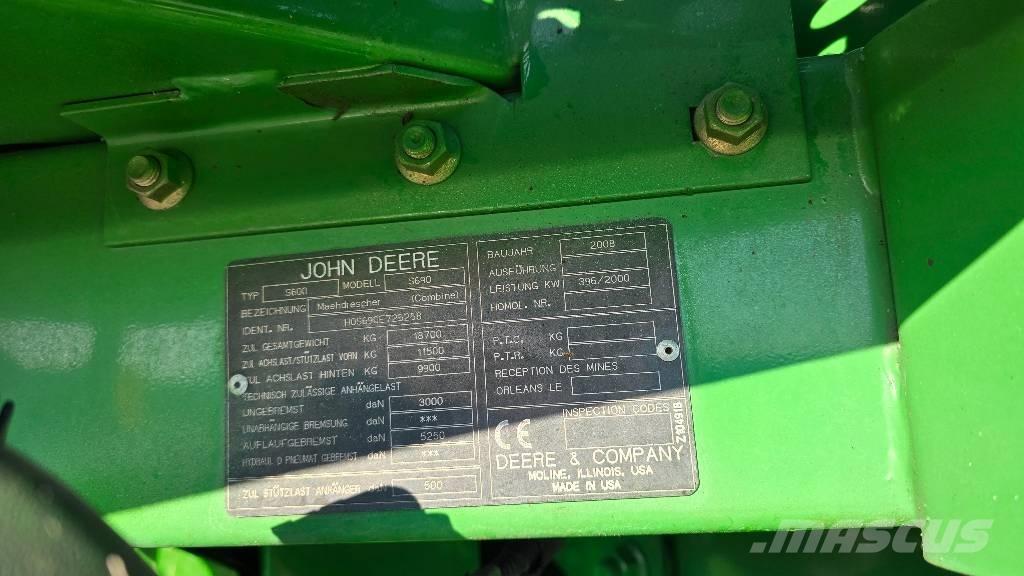 John Deere S 690 i Leikkuupuimurit
