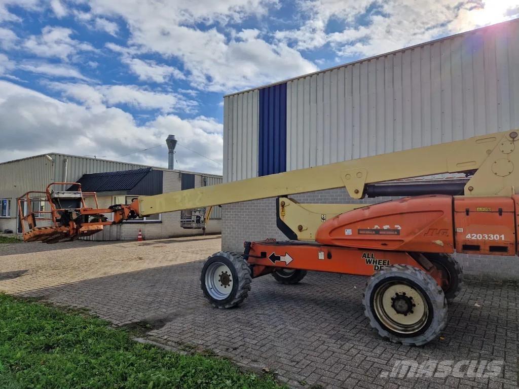 JLG E600 Kuukulkijat