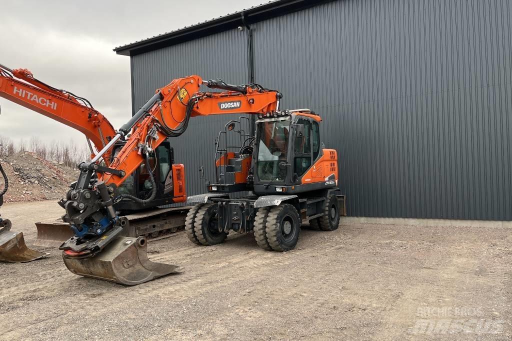 Doosan DX 165 W-5 Pyöräkaivukoneet