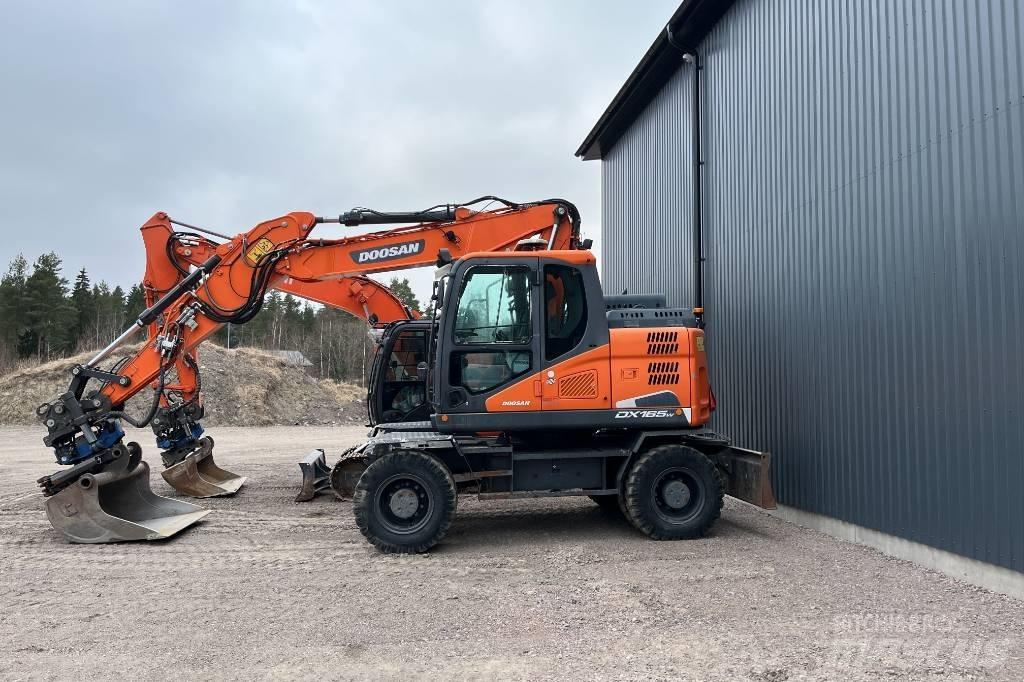 Doosan DX 165 W-5 Pyöräkaivukoneet
