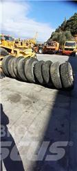 Bridgestone 13R22.5 Renkaat ja vanteet