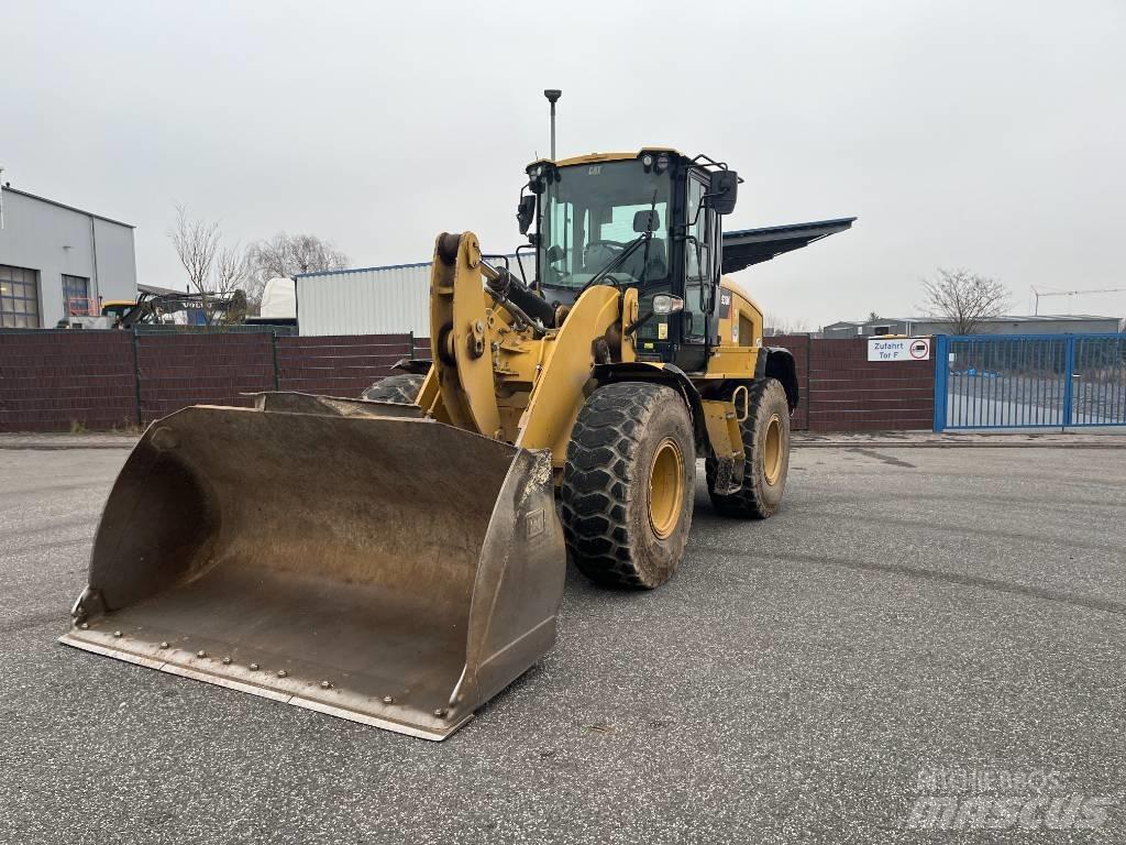 CAT 930M Pyöräkuormaajat