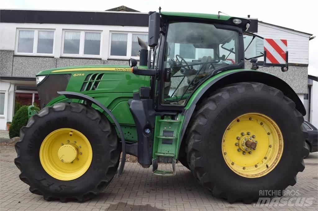 John Deere 6215 R Traktorit