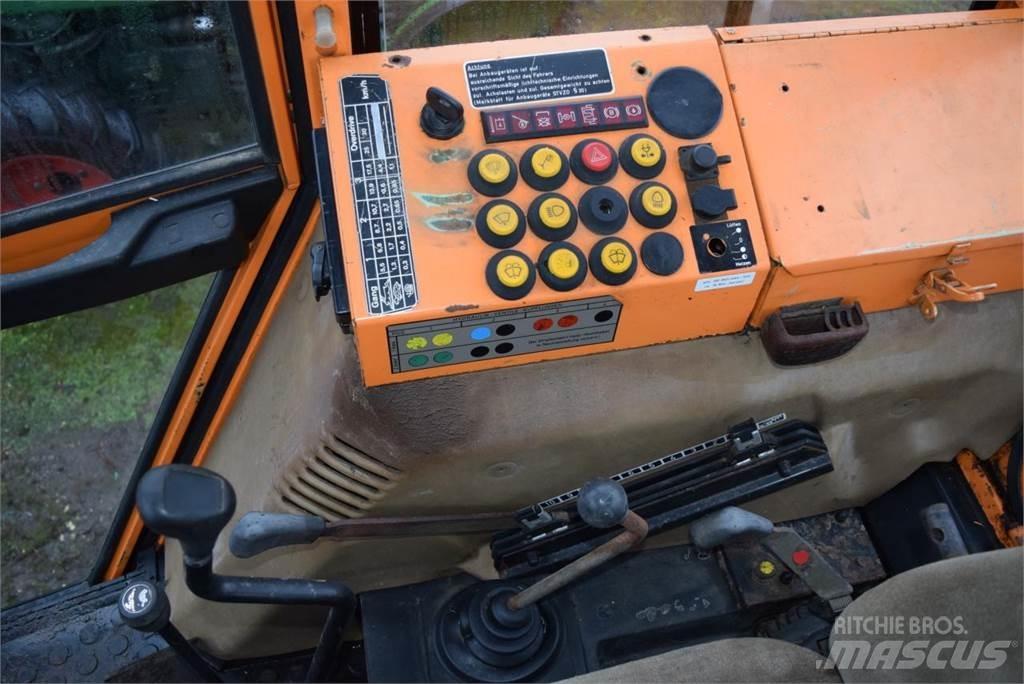 Fendt 380 GTA Traktorit