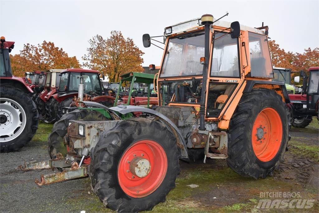 Fendt 380 GTA Traktorit