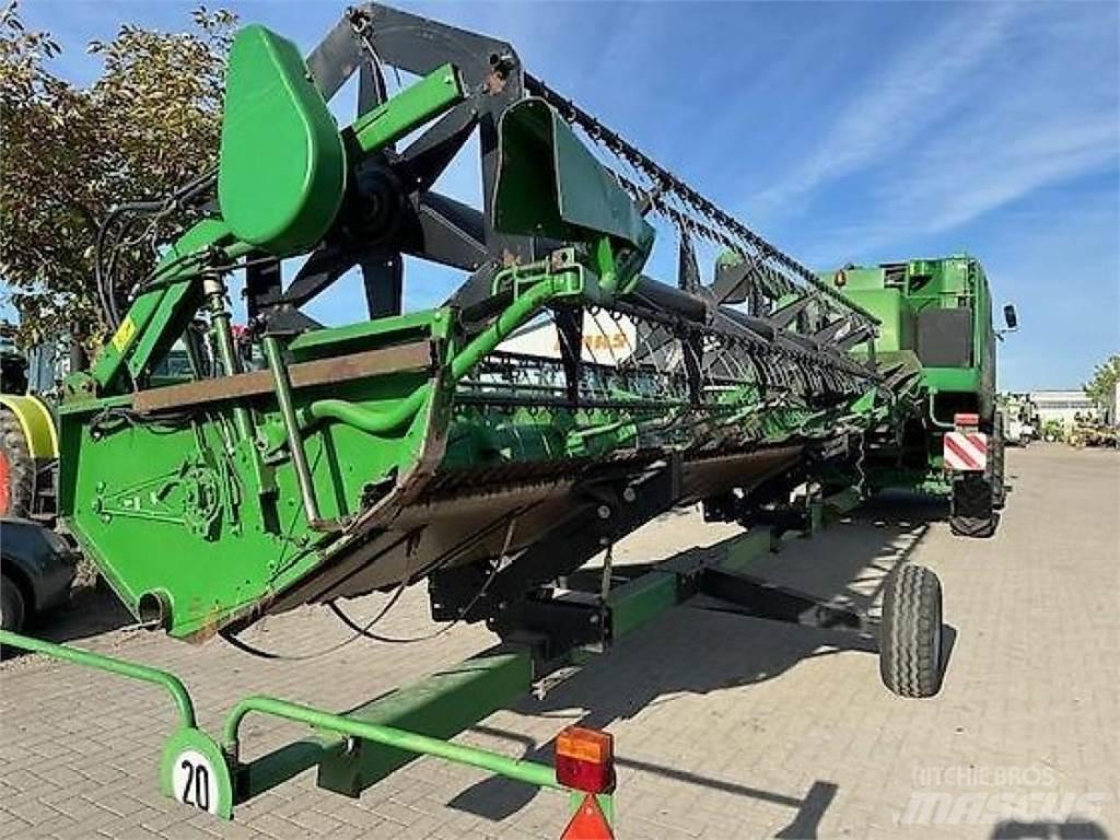 John Deere W550 Leikkuupuimurit