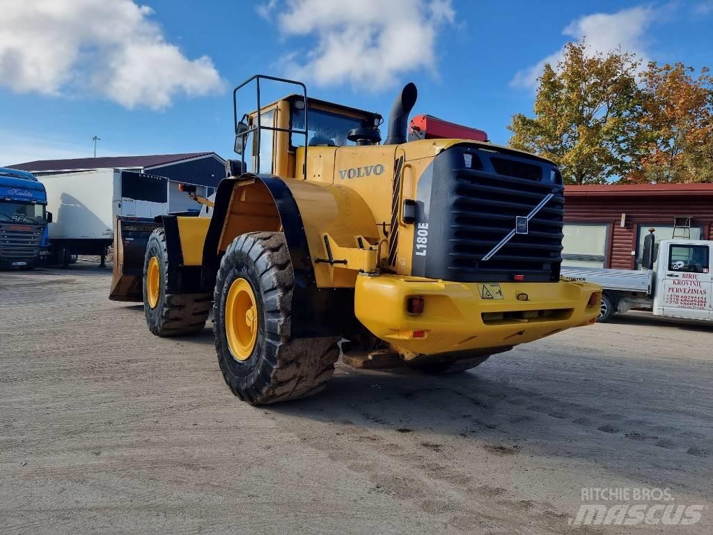 Volvo L 180 E Pyöräkuormaajat