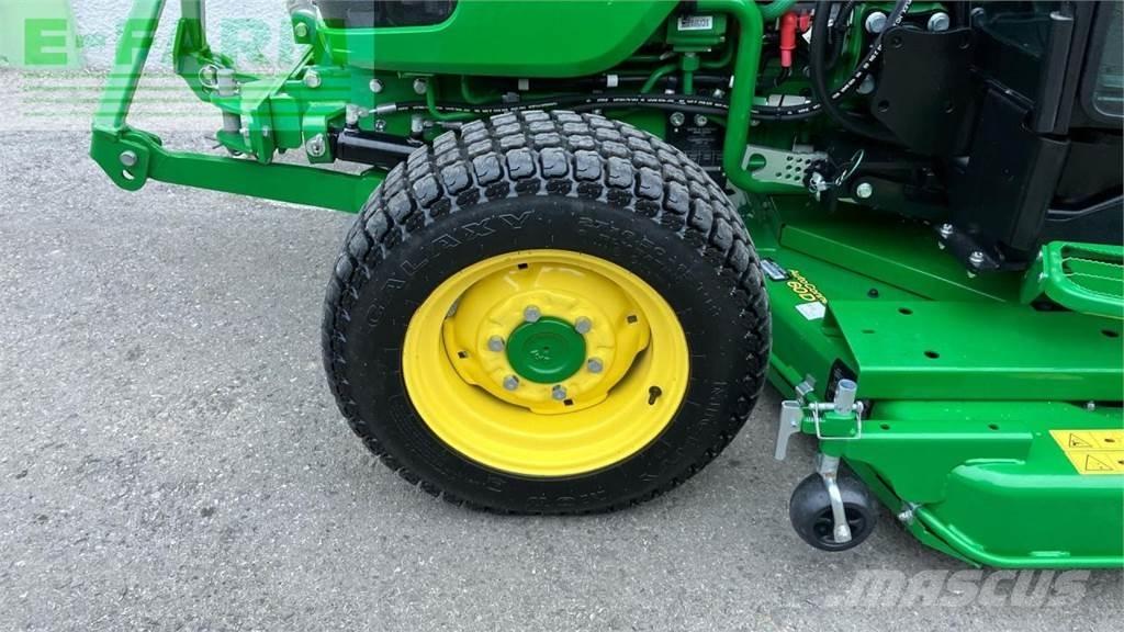 John Deere 3046R Traktorit