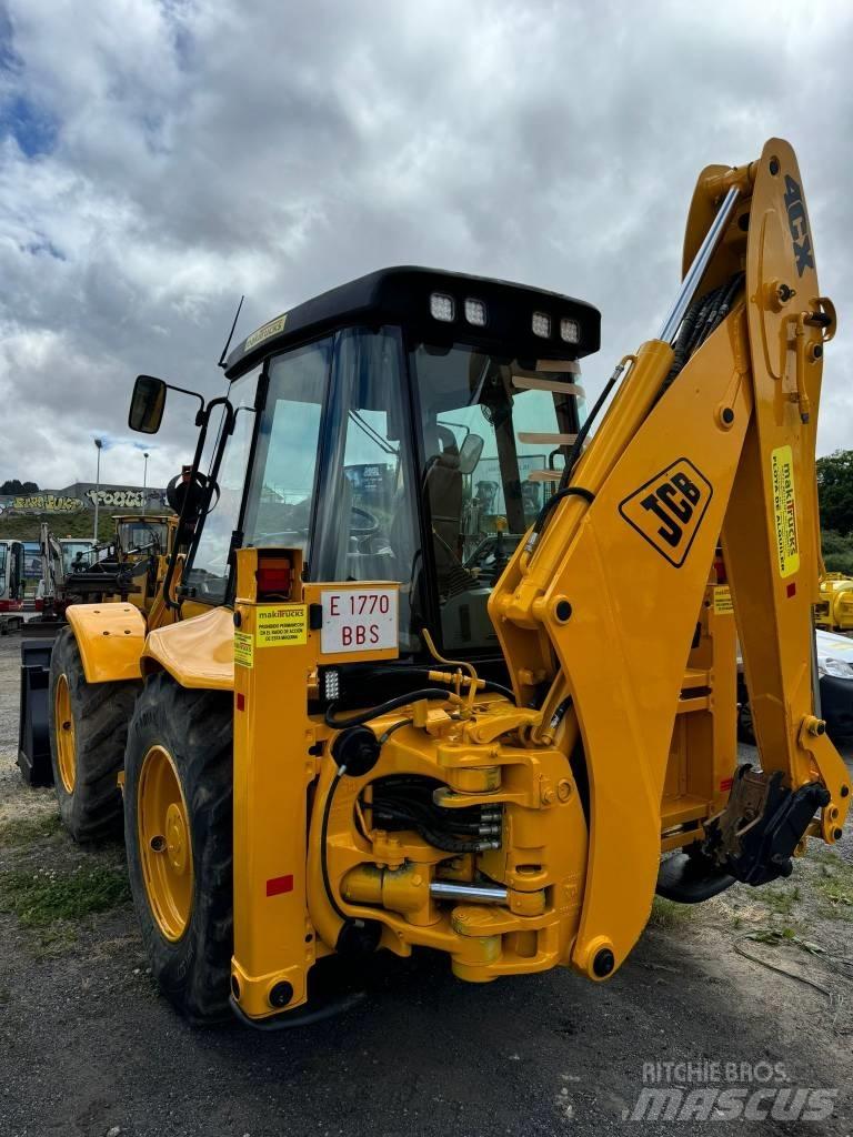 JCB 4 CX Kaivurikuormaajat