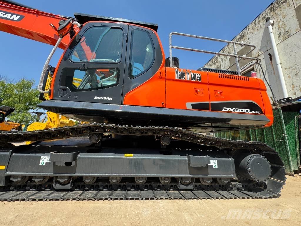 Doosan DX 300 LC-9S Telakaivukoneet