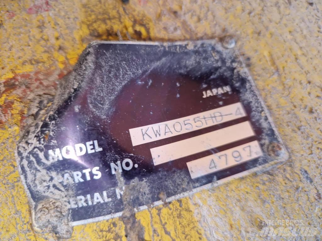 Komatsu KWA 055HD-4 Akselit