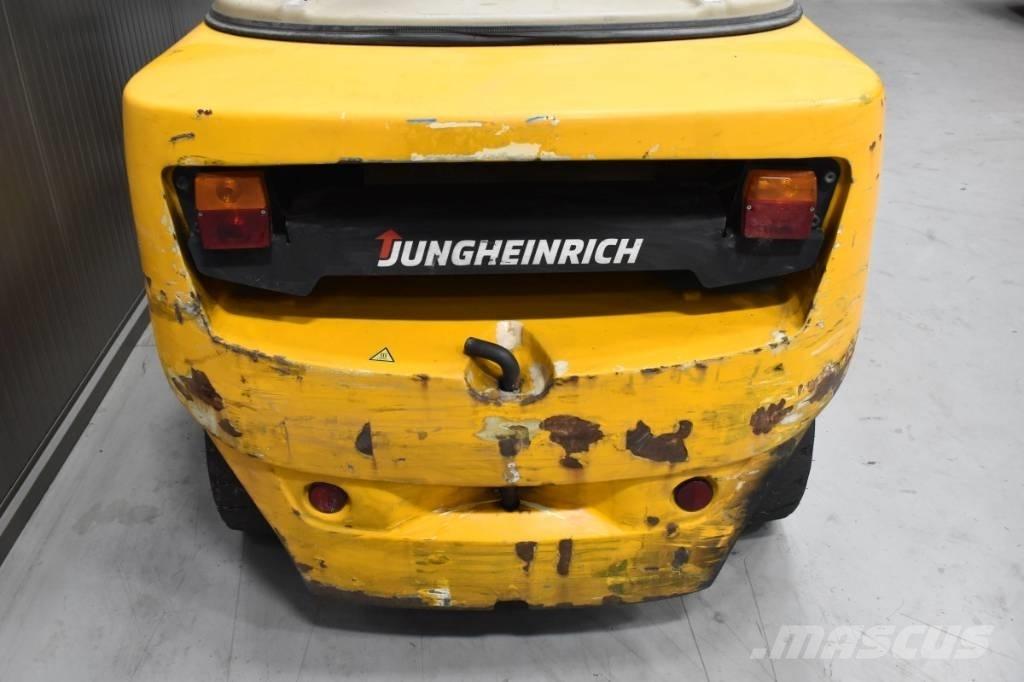 Jungheinrich DFG 435 Dieseltrukit