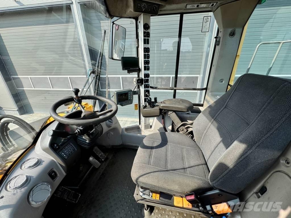Volvo L 180 F Pyöräkuormaajat