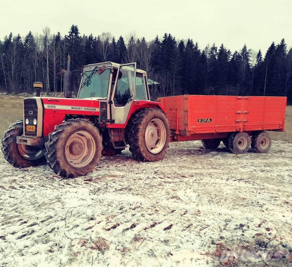 Massey Ferguson 699 Traktorit