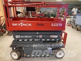 SkyJack SJ 3219 Saksilavat