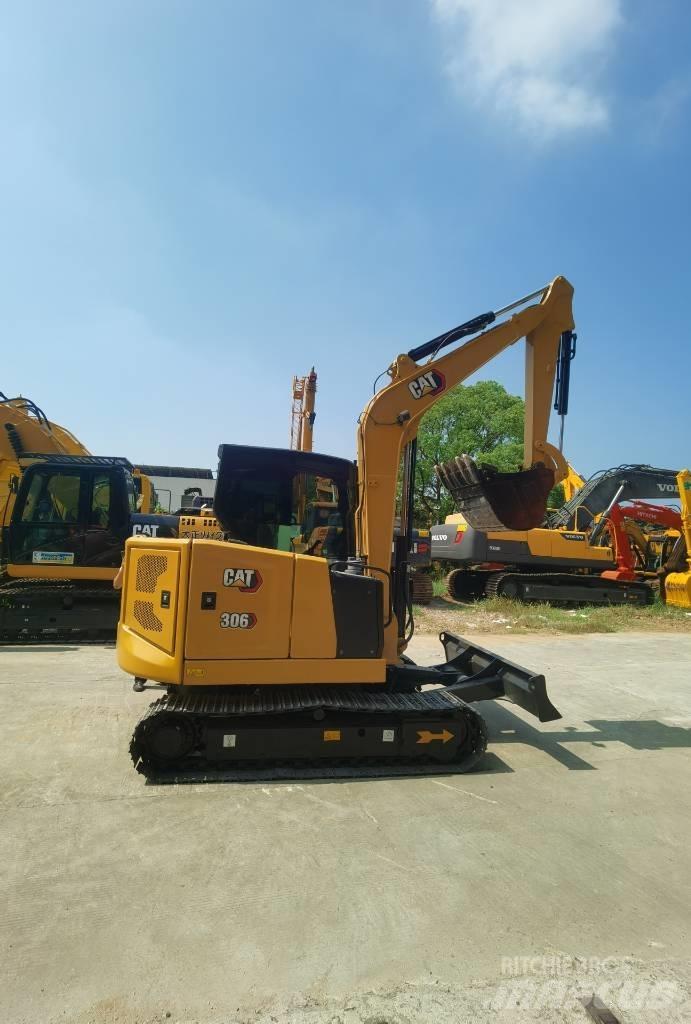 CAT 306 Minikaivukoneet < 7t