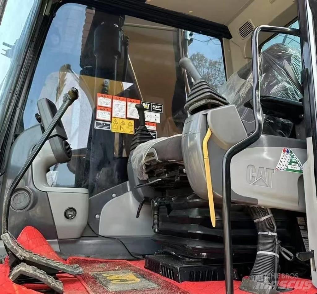 CAT 320 D Telakaivukoneet