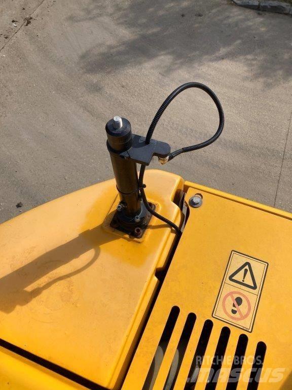 JCB 245 XR Telakaivukoneet