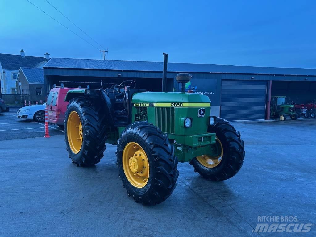 John Deere 2850 Traktorit