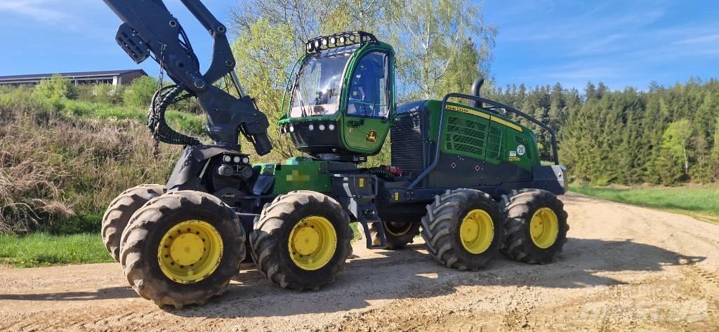 John Deere 1270 G Harvesterit