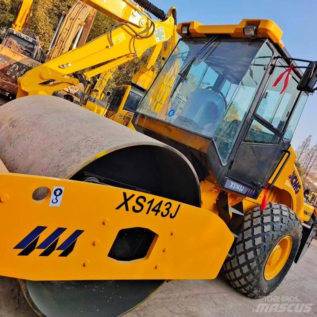 XCMG XS 142 J Yksivalssijyrät