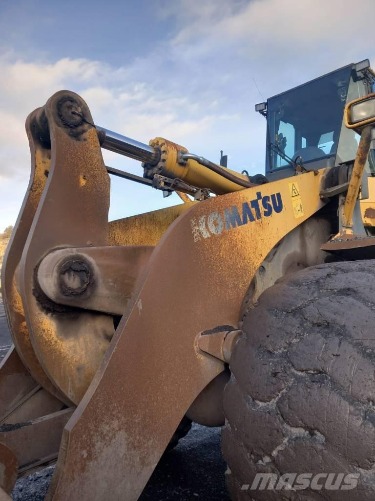 Komatsu WA 600-6 Pyöräkuormaajat