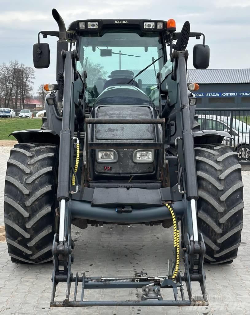 Valtra T 190 Traktorit