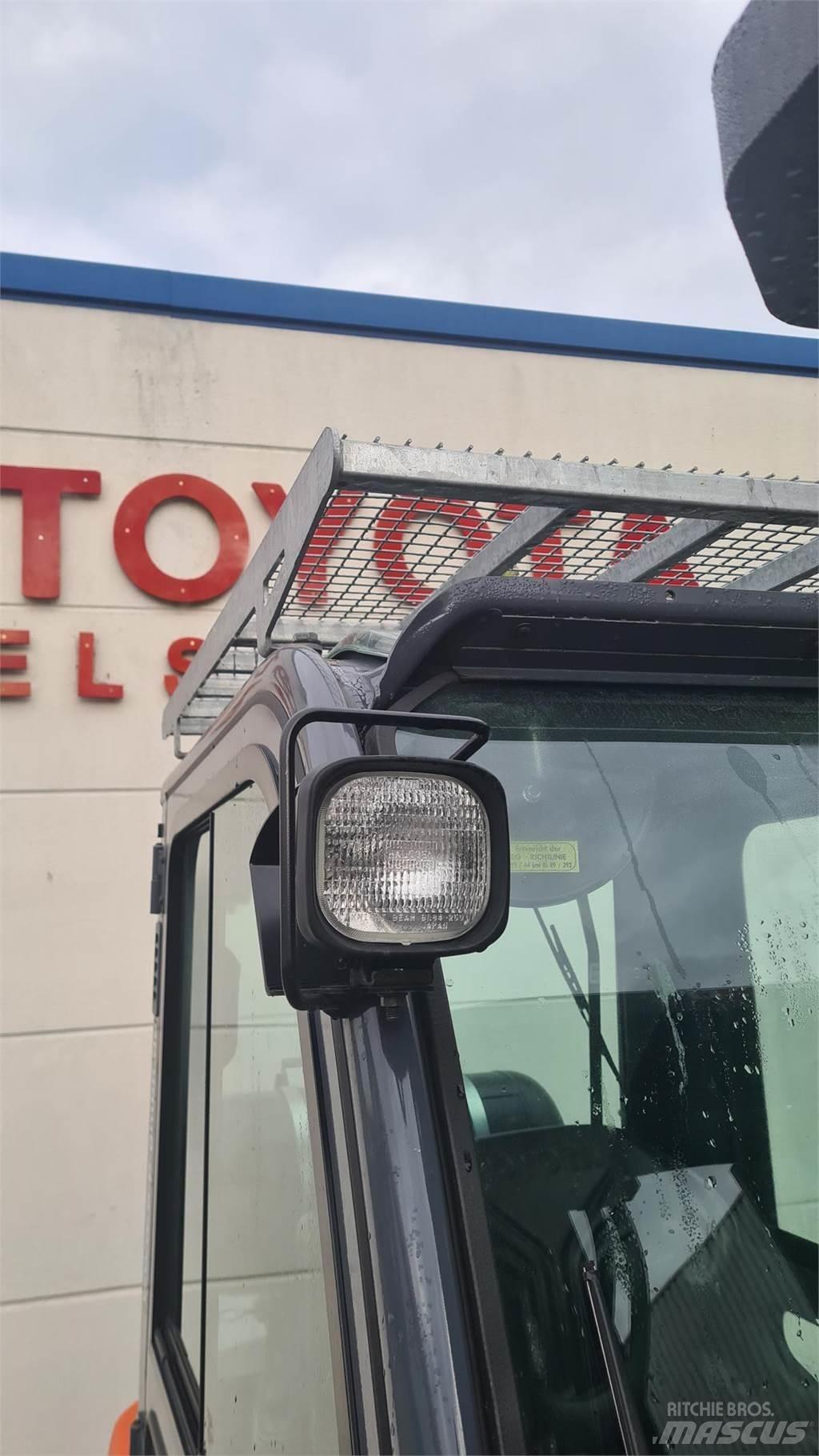 Toyota 02-8FGF30 Nestekaasutrukit