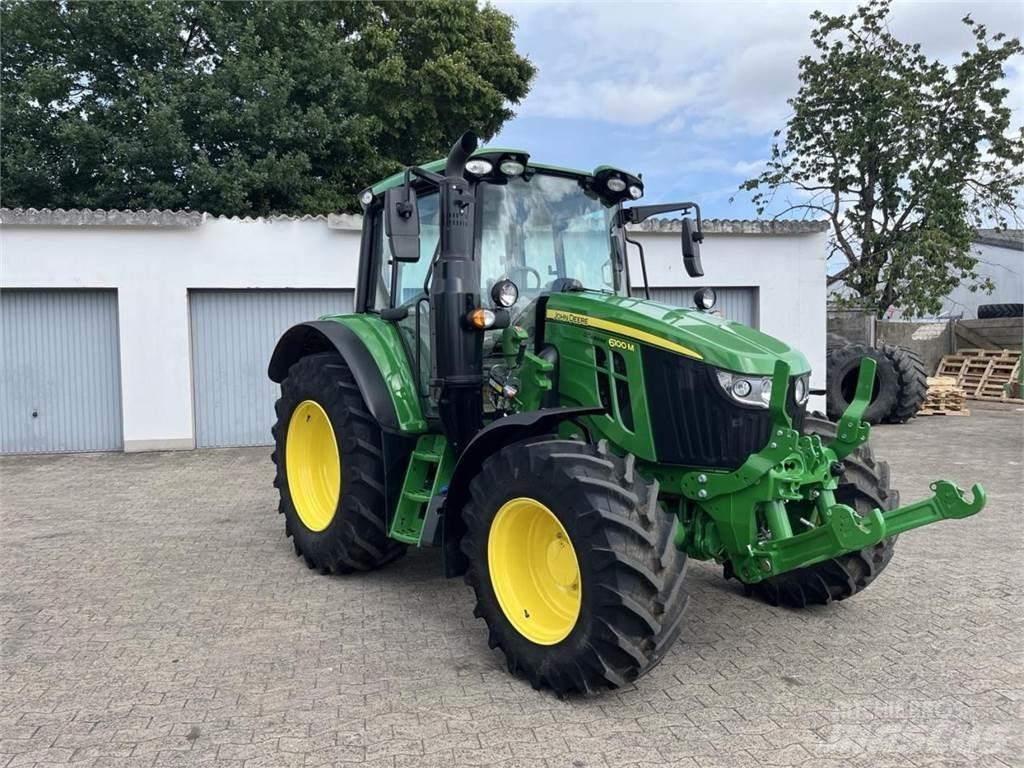 John Deere 6100M Traktorit