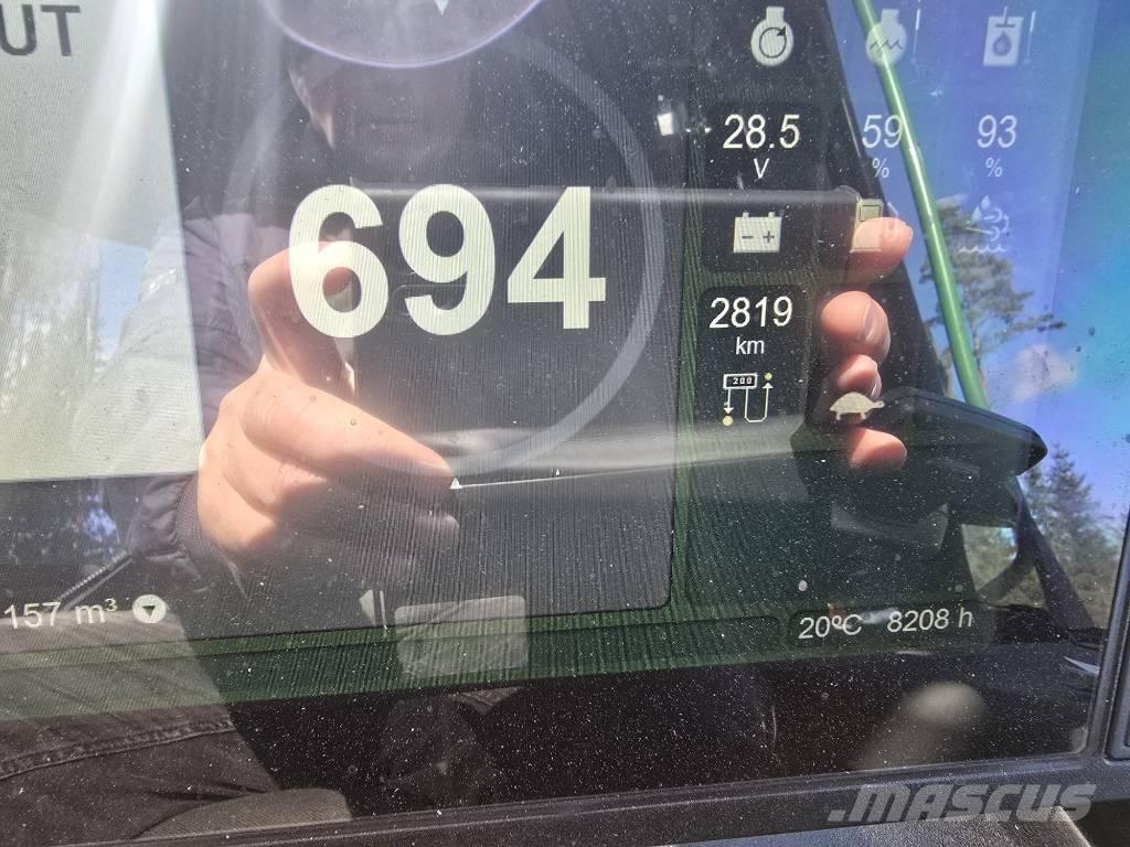 John Deere 1270G Harvesterit