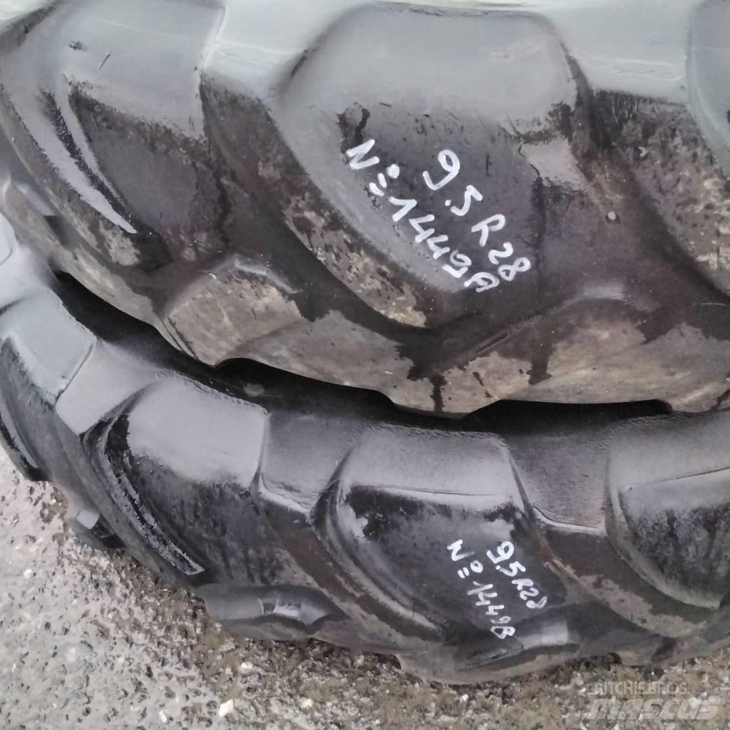 Michelin 9.5R28 Renkaat ja vanteet