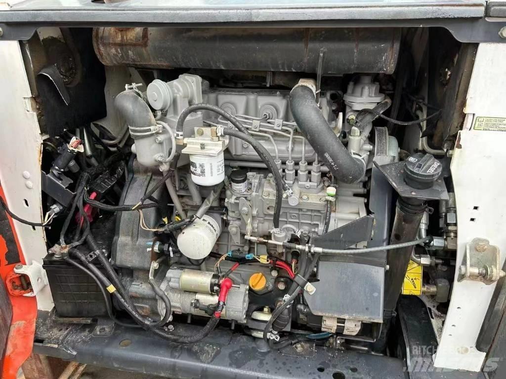 Bobcat S 750 Liukuohjatut kuormaajat