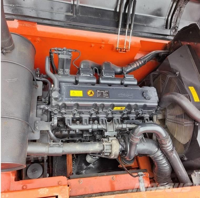 Doosan DX 340 LC Telakaivukoneet