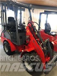 VM Loader 1026 LXC Pienkuormaajat
