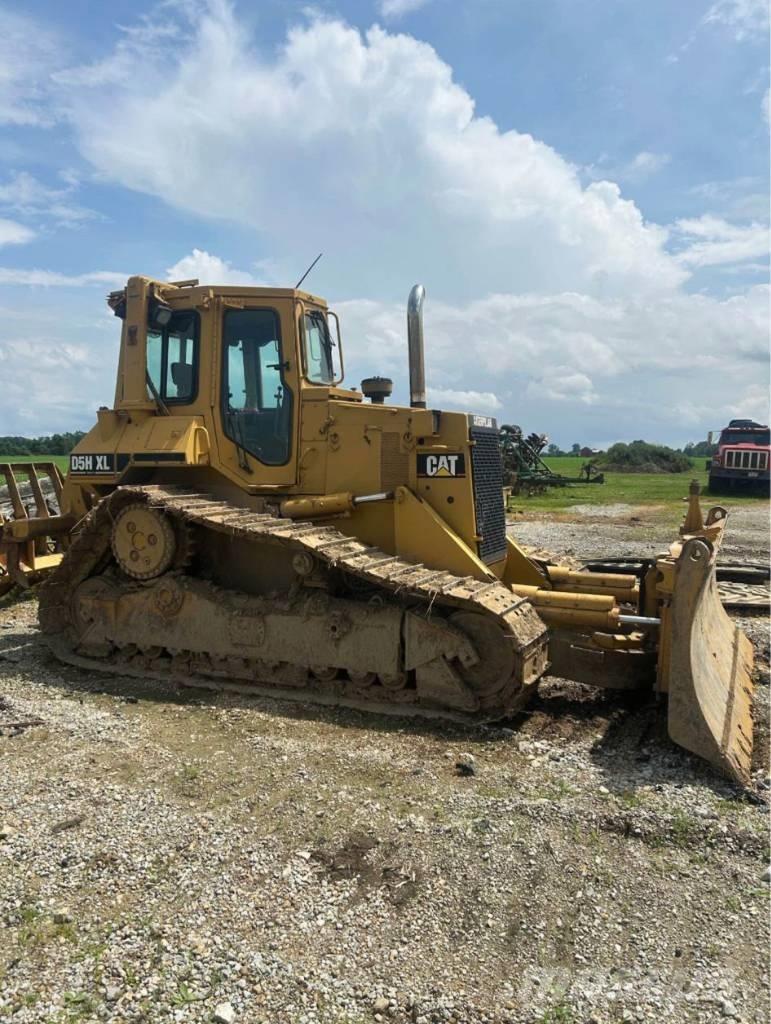CAT D 5 H XL Telaketjupuskutraktorit