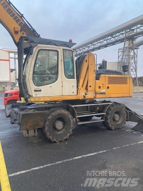 Liebherr 924C-LI Pyöräkaivukoneet
