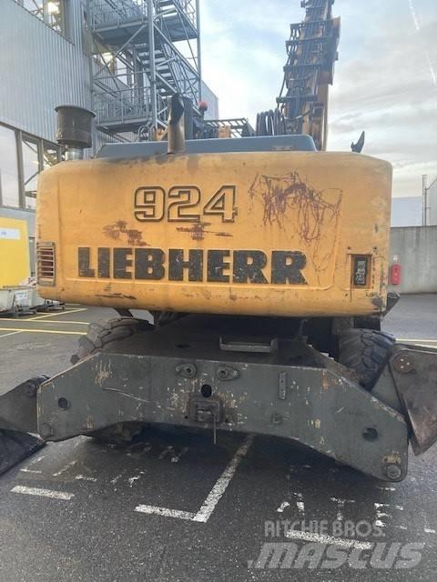 Liebherr 924C-LI Pyöräkaivukoneet