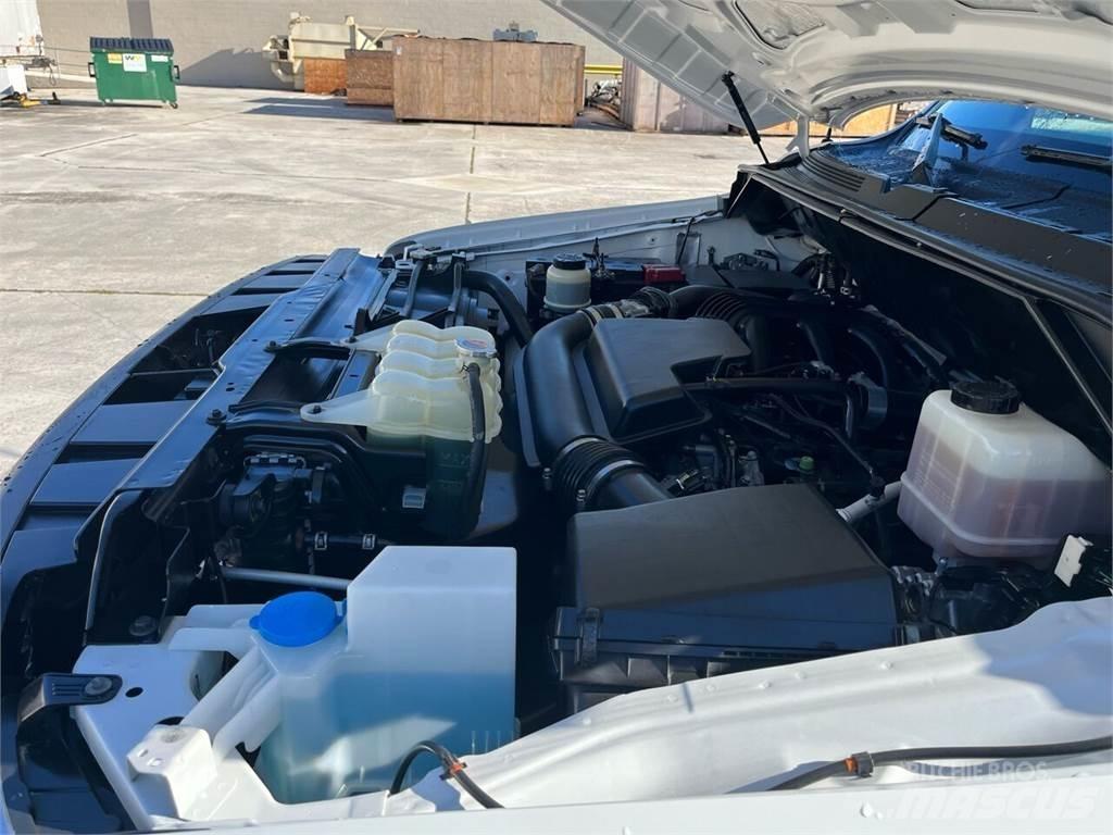 Nissan NV Jakeluautot