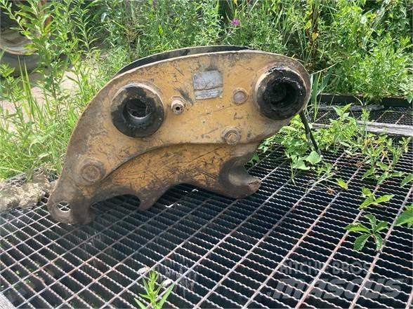 CAT 320 Pikakytkimet