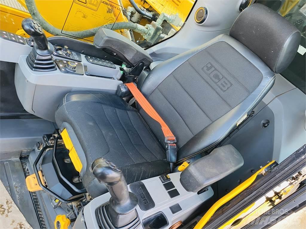 JCB 220XLC Telakaivukoneet