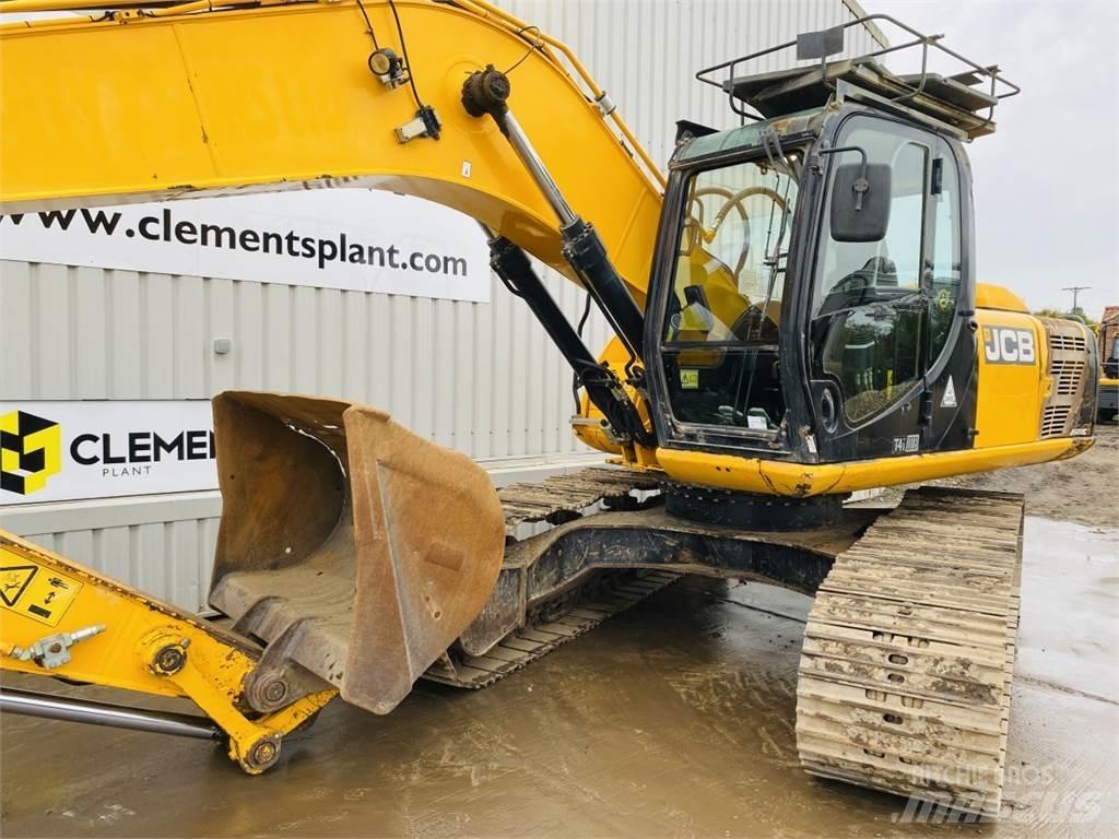 JCB JS220LC Telakaivukoneet