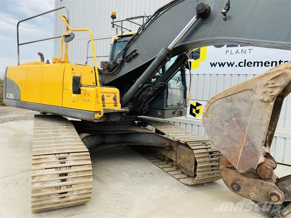 Volvo EC210CL Telakaivukoneet