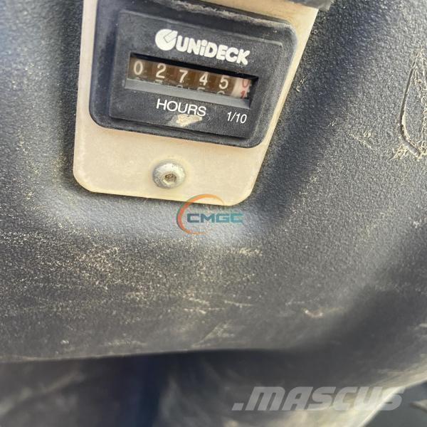 Ausa D600 APG Maansiirtoautot