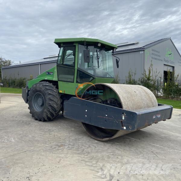 Dynapac CA302D Tiivistyskoneet