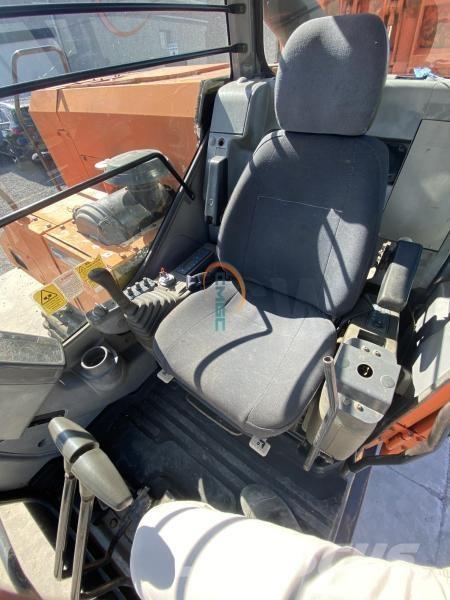 Hitachi EG70 Maansiirtoautot