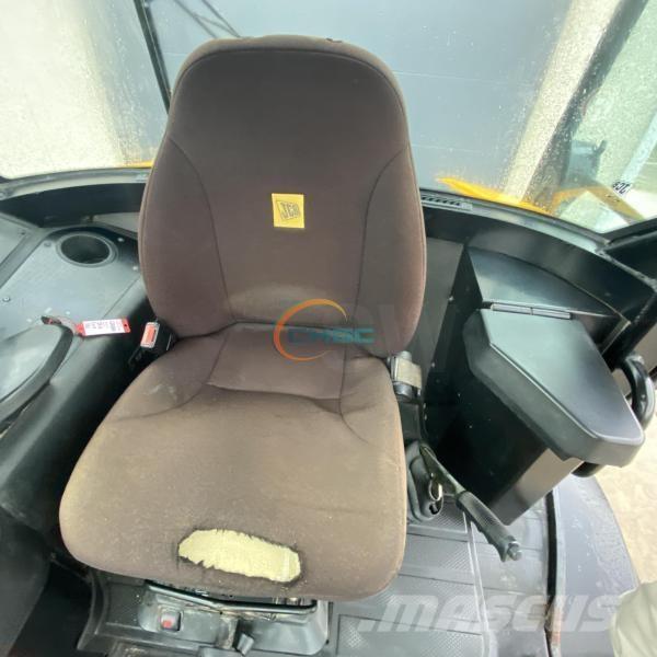 JCB TM220 Pyöräkuormaajat